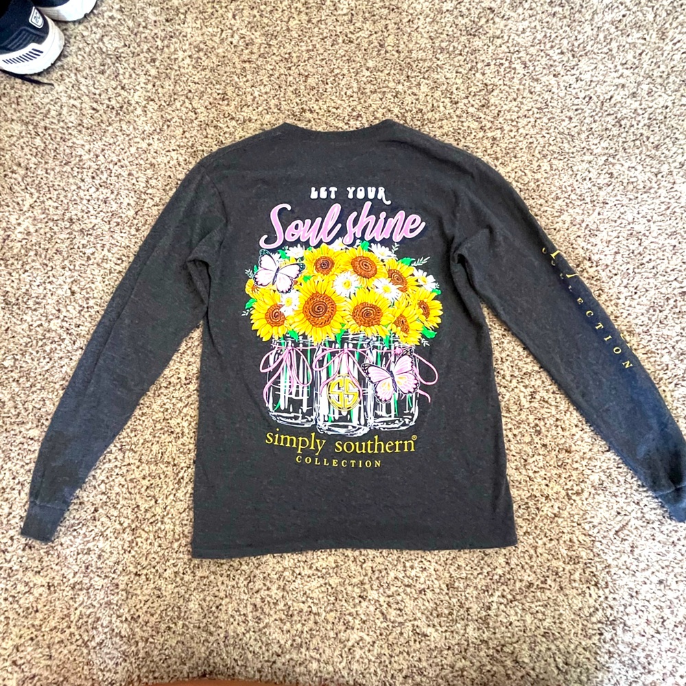 Simply Southern long-sleeve t-shirt in dark gray women Small Sunflower Bouquet